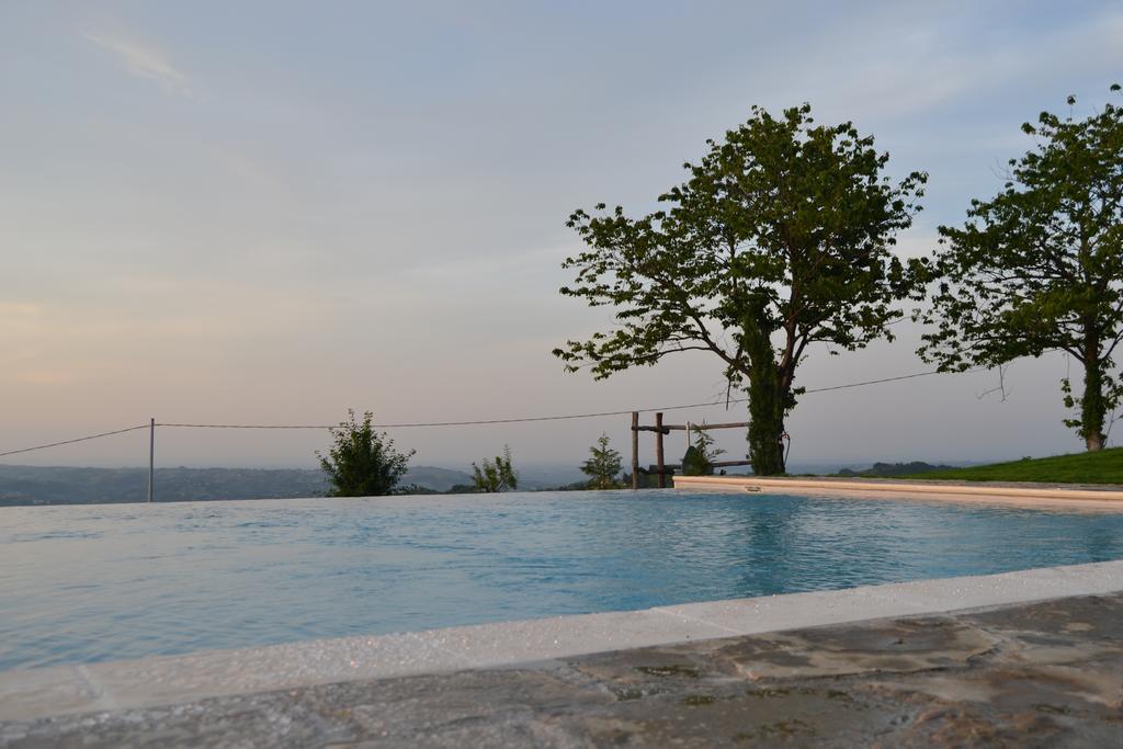 Relais Borgo Del Gallo Акуи Терме Екстериор снимка