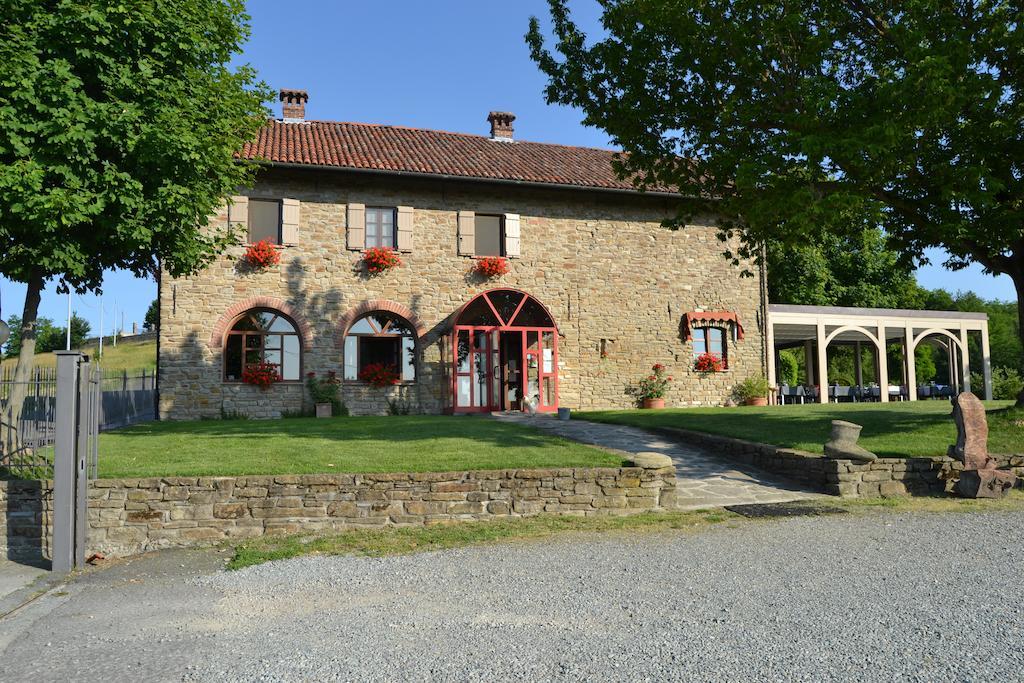 Relais Borgo Del Gallo Акуи Терме Екстериор снимка